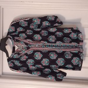 Crown & ivy 3/4 sleeve top